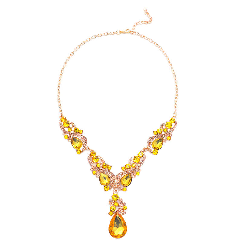 Wholesale Retro exaggerated necklace and earring set
